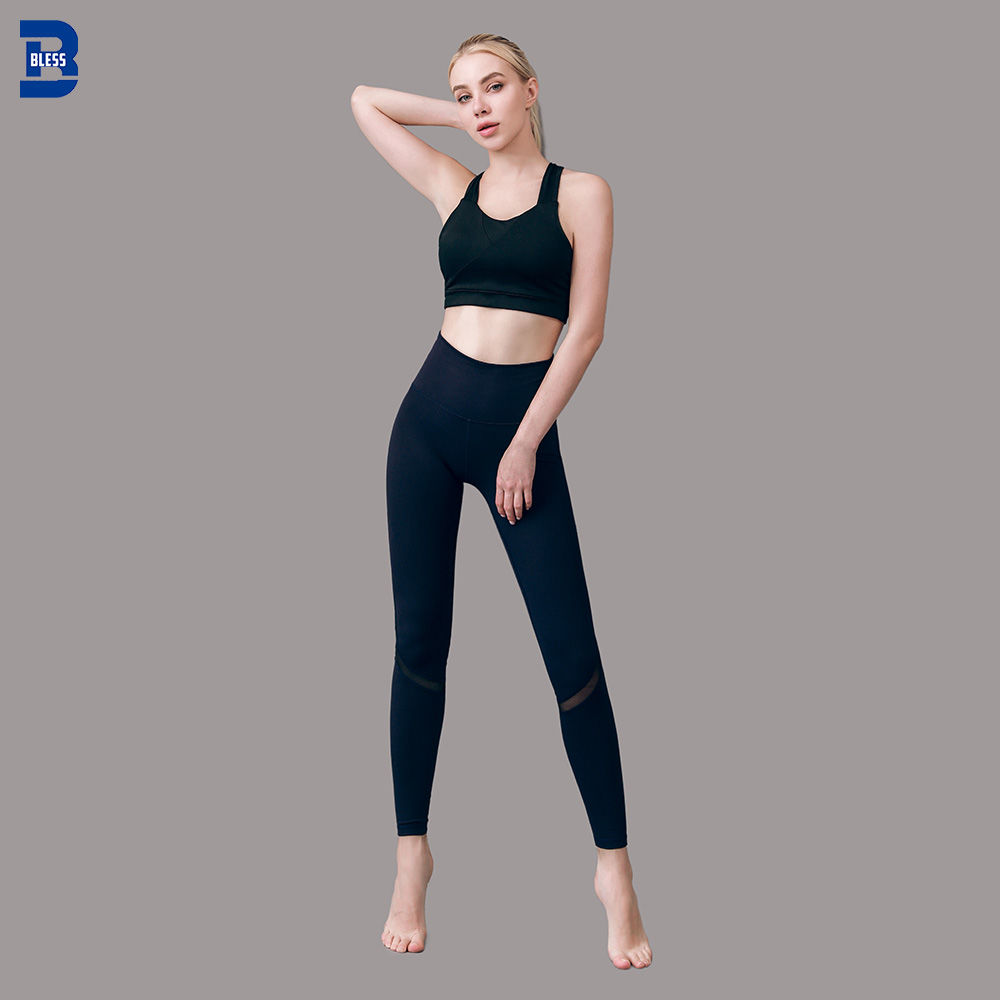 PRIVATE LABEL CUSTOM COMPRESSION  GYM WEAR LEGGING AND BRA SUITS YOGA SETS